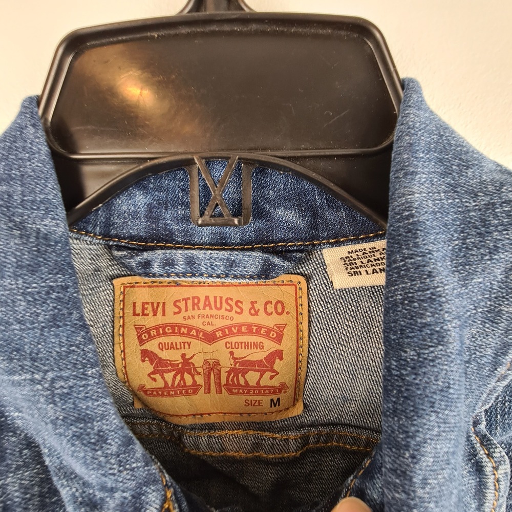 Levi's Blue Denim Jean Jacket - Picture 2 of 7